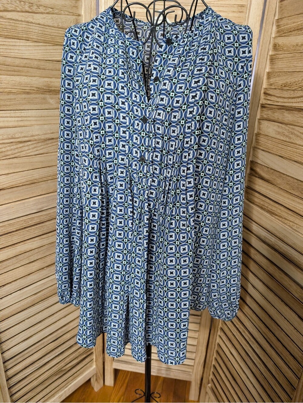 Max Studio Womens Blouse Shirt Small Button Tunic Top Long Sleeve